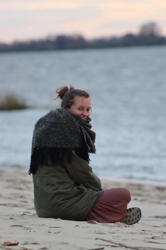 Rückschau am Elbstrand